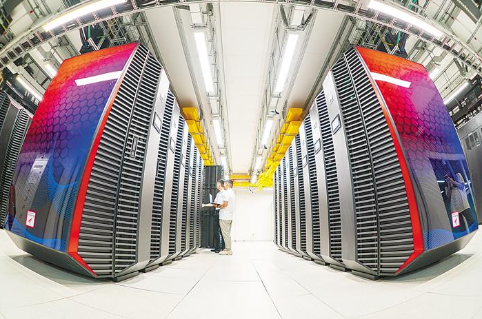 政府工作报告首次提出“智能经济新形态” 湖北这样乘“新”而上