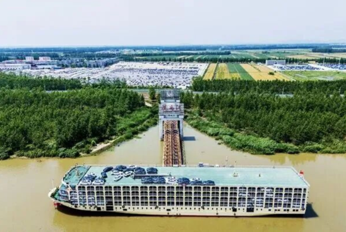 不靠海的“出海口”：湖北武汉破题内陆开放